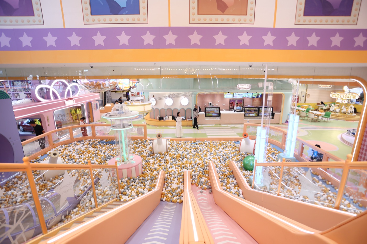 Indoor Playground and FEC Design-Build with Custom Equipment and Operation Support