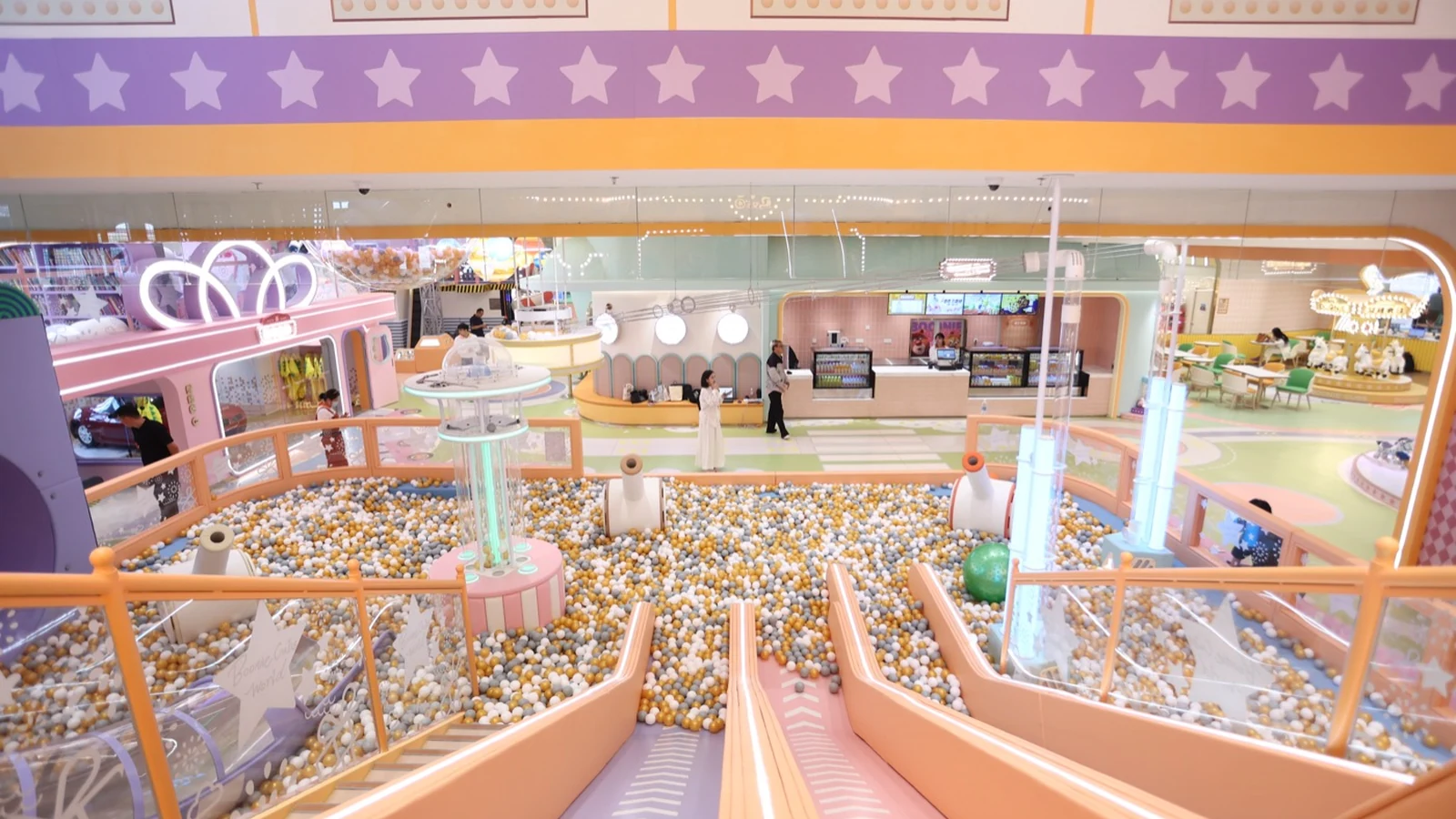 Indoor Play & Themed Installations in a modern children's museum or science center