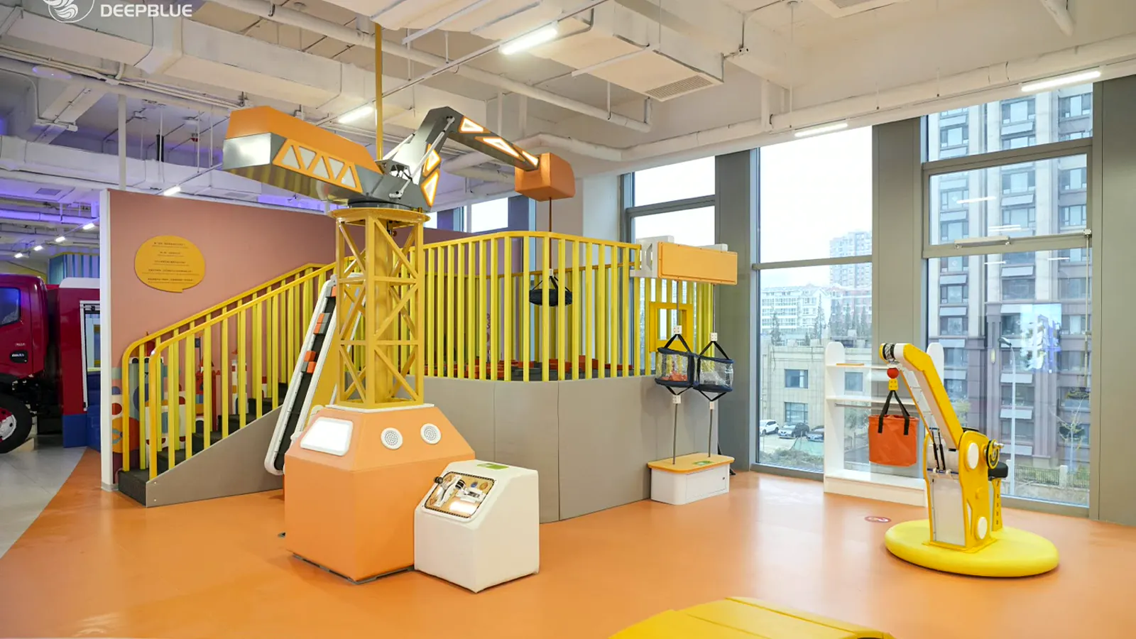 Whole museum customization checklist | Real XPLOPLO activity zone Real XPLOPLO architecture activity zone showing coordinated exhibits, circulation and building services for a whole museum customization checklist
