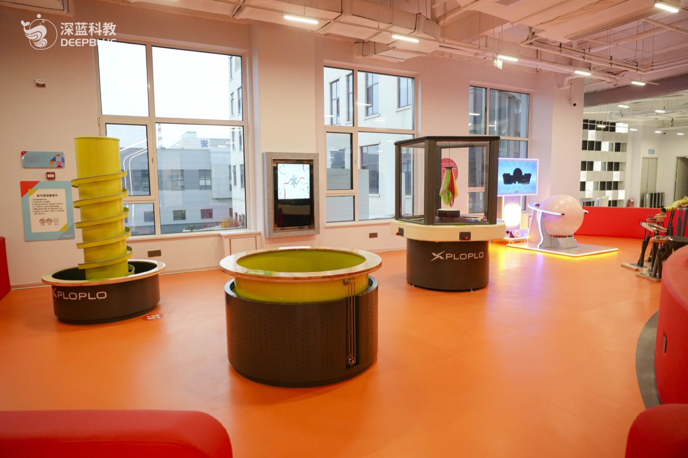 XPLOPLO second-floor rise and fall science exhibit area