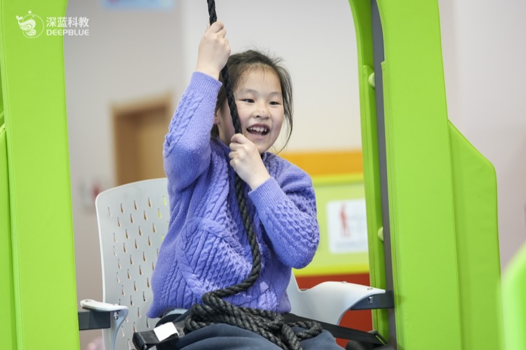 Real XPLOPLO operation photo 19 showing children smiling, exploring and learning through play