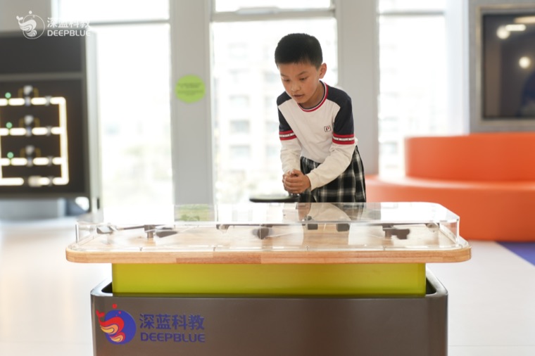 Real XPLOPLO operation photo 56 showing children smiling, exploring and learning through play